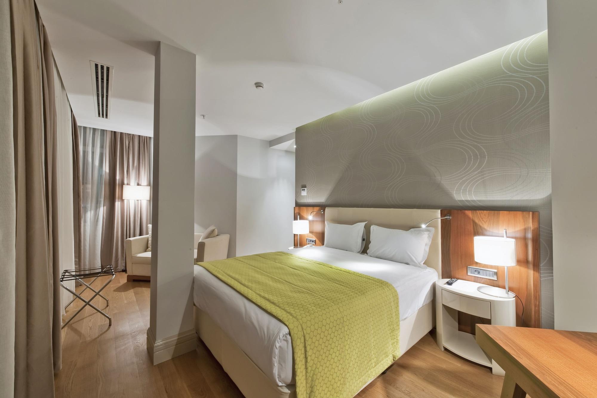 Four Points Flex By Sheraton Istanbul Taksim Square Exteriör bild