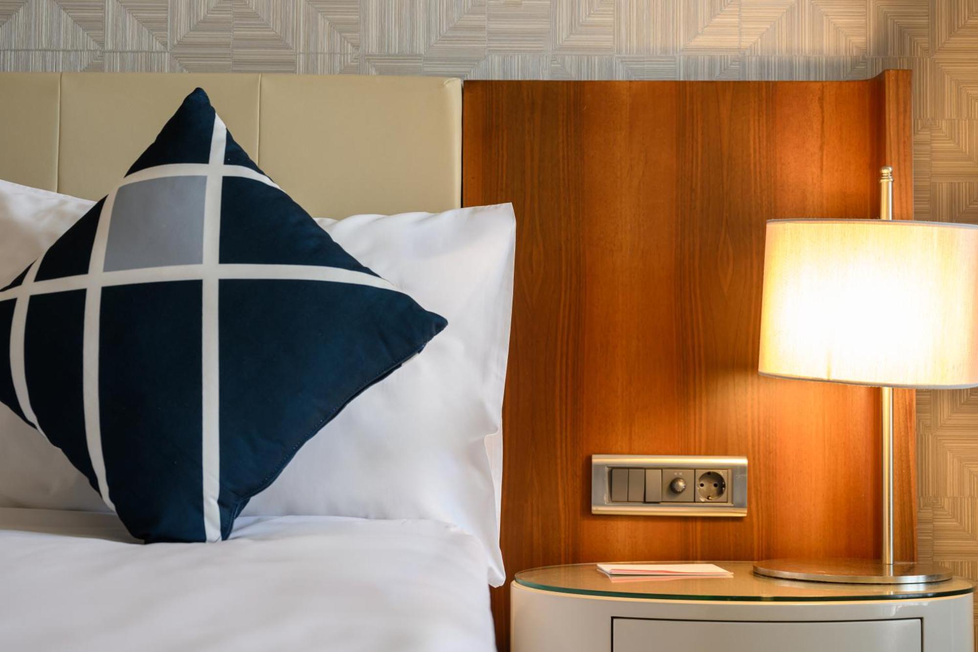 Four Points Flex By Sheraton Istanbul Taksim Square Exteriör bild