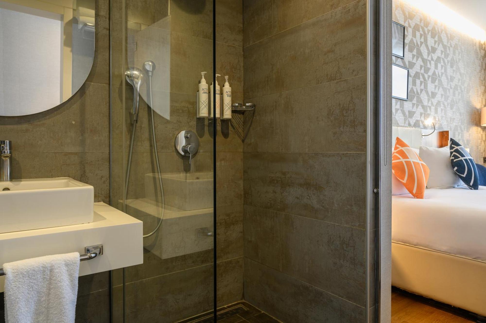Four Points Flex By Sheraton Istanbul Taksim Square Exteriör bild