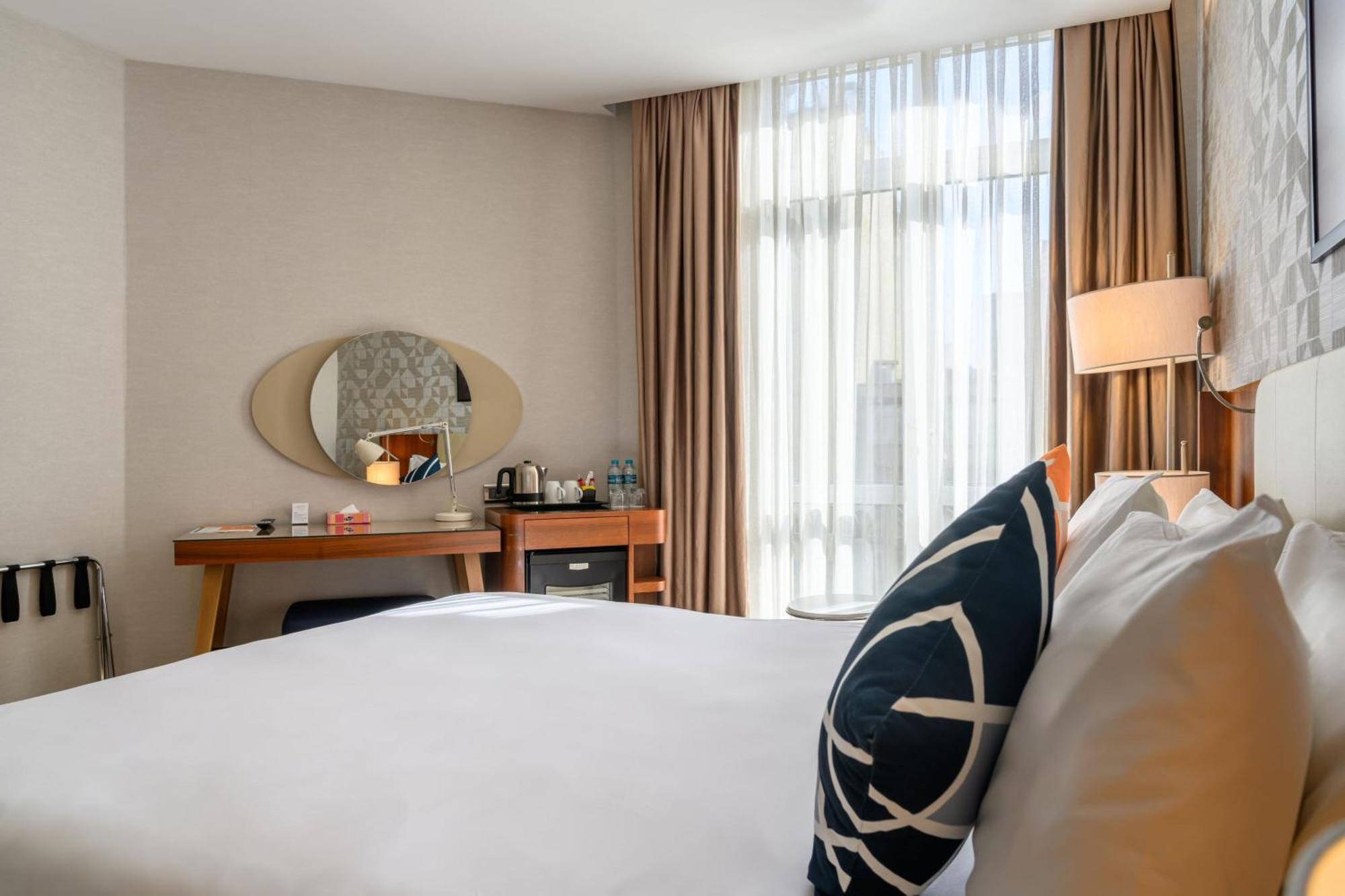 Four Points Flex By Sheraton Istanbul Taksim Square Exteriör bild